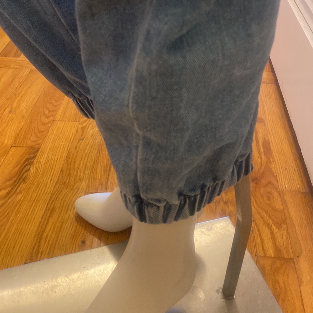 Jeans - Picture 4 of 5